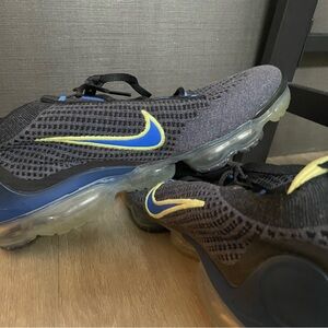 Nike Men's black and Blue